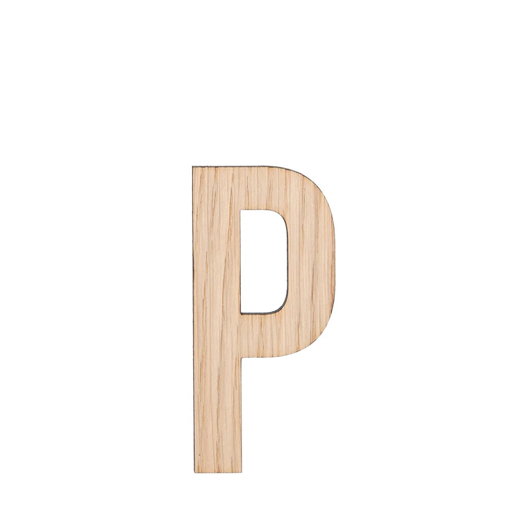 Buchstabe P Helles Eichenholz